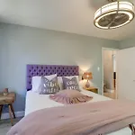 Family Home With Pool About 7 Mi To Downtown Sacramento!