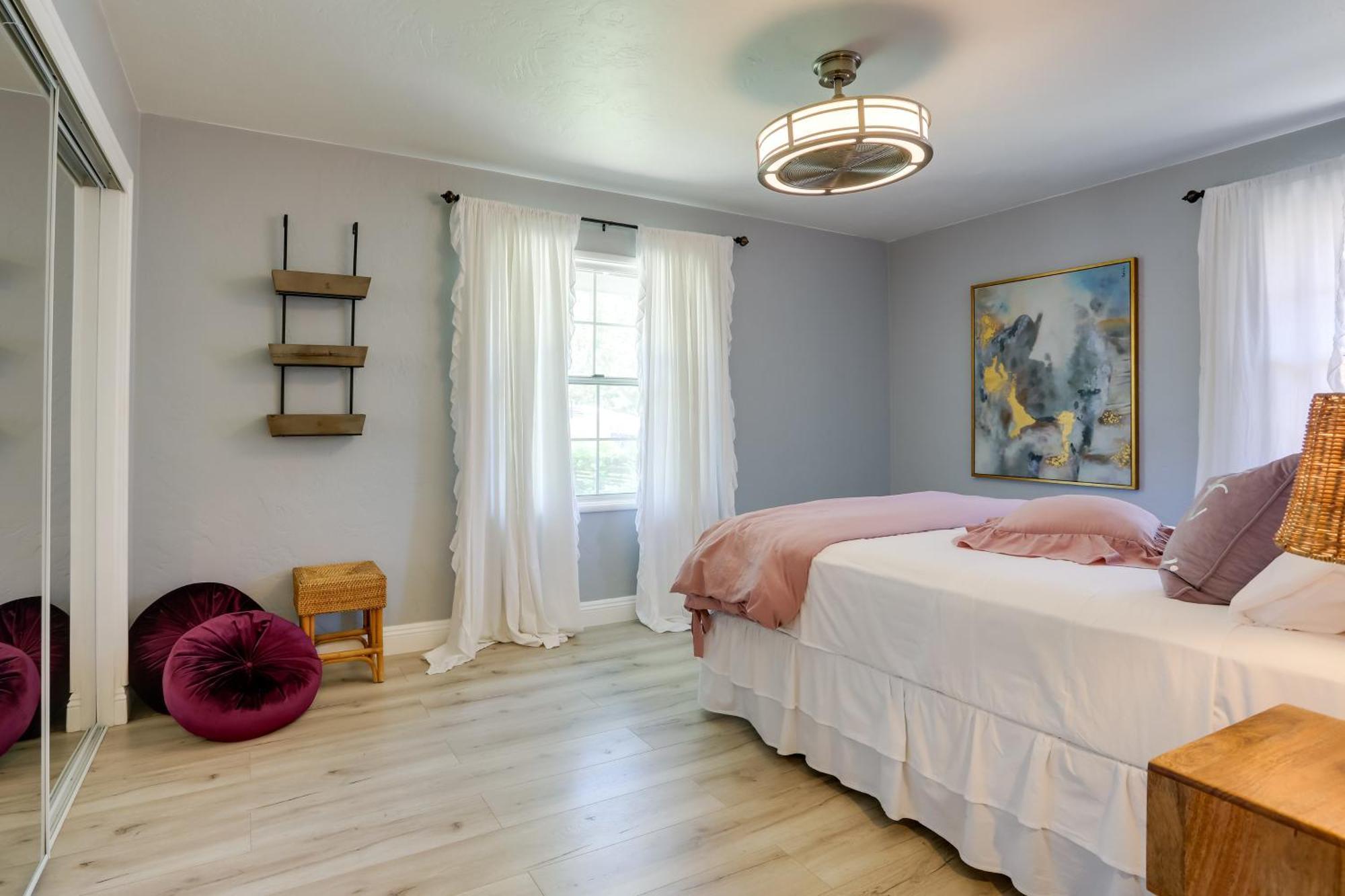 Family With Pool About 7 Mi To Downtown Sacramento! Holiday home Sacramento