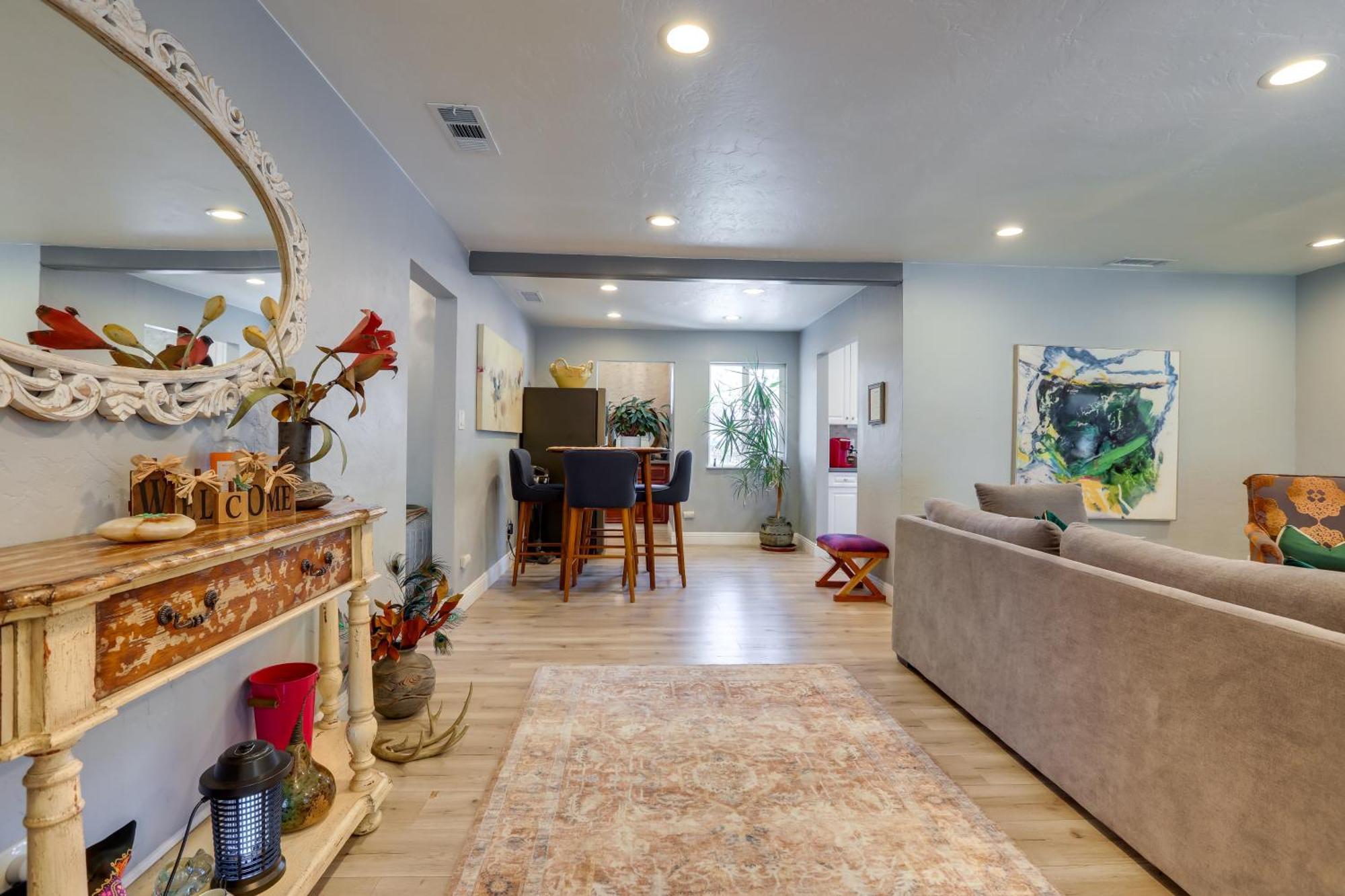 Holiday home Family With Pool About 7 Mi To Downtown Sacramento!