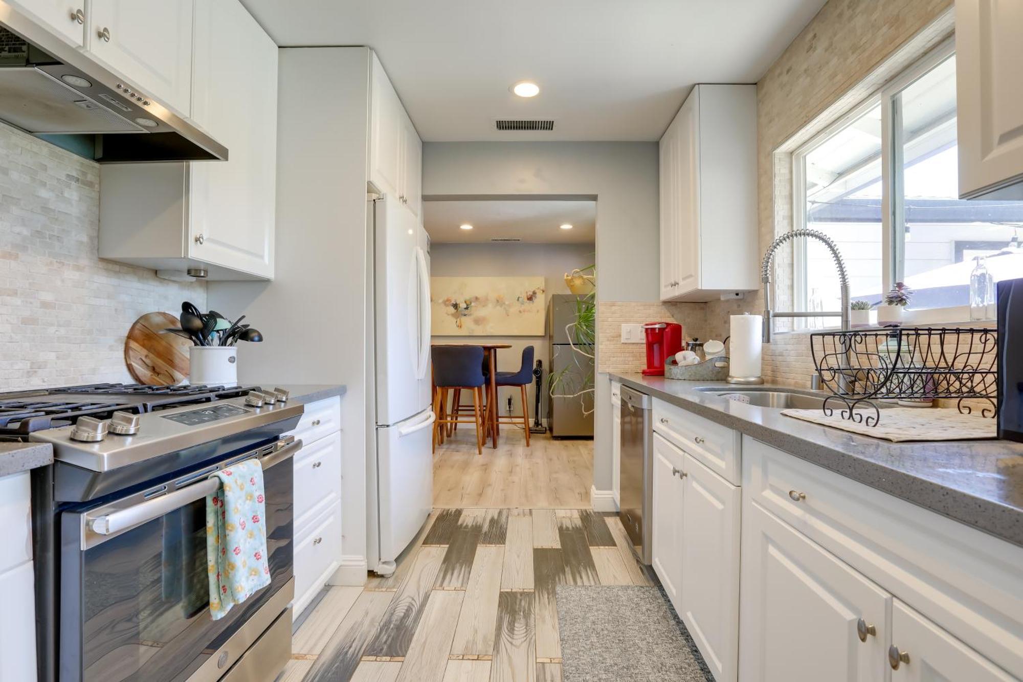 Family With Pool About 7 Mi To Downtown Sacramento! * Sacramento