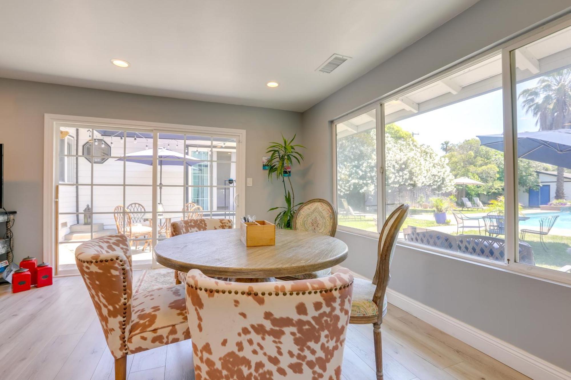 Family With Pool About 7 Mi To Downtown Sacramento! Holiday home *